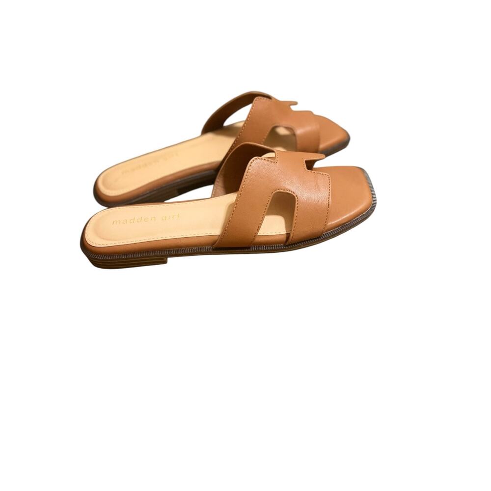 NWOT Madden Girl Women's 8 Hailey Cognac Classic Flat Slides Sandals - Picture 3 of 6